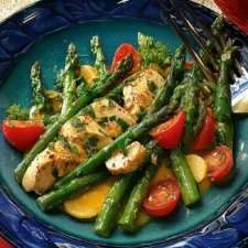 Asparagus Spinach Salad with Chicken
